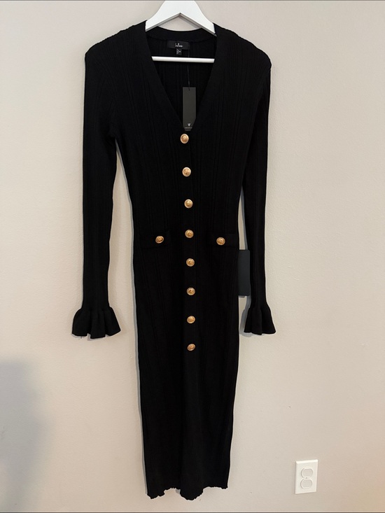 Lulus Dresses & Skirts - Lulu's Black Ribbed V‑Neck Midi Dress with Gold Buttons